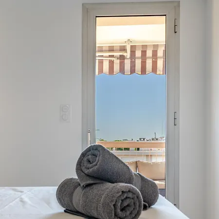 Apartment 3p En Plein De Coeur De Sur Cagnes-sur-Mer
